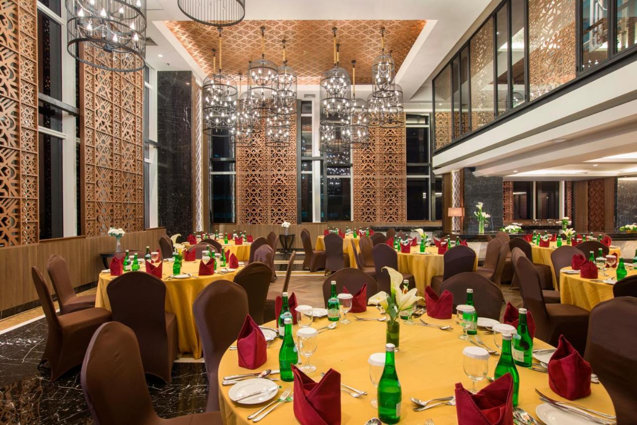 Hotel Grandhika Iskandarsyah Jakarta Buitenkant foto